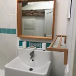 Grande Maison Entiere Classee 3 Etoiles Avec Piscine 펜션 *